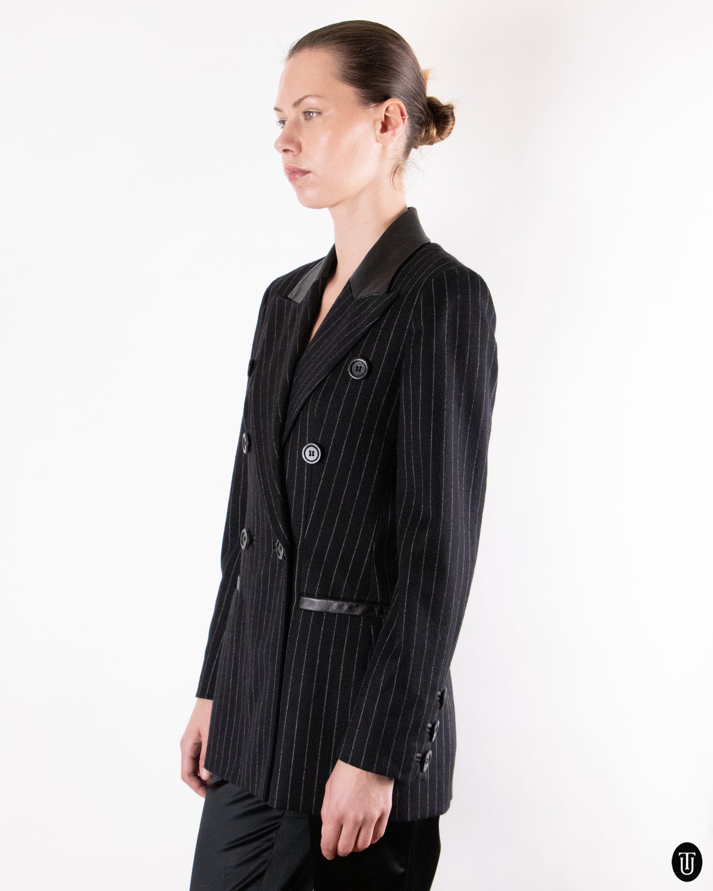 90's Gai Mattiolo Black Pinstripe Blazer M
