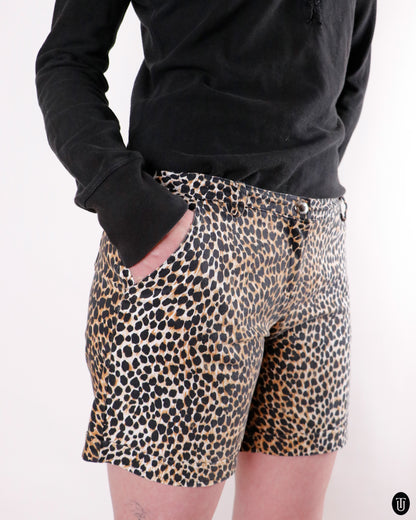 00's Dolce & Gabbana Leopard Shorts M