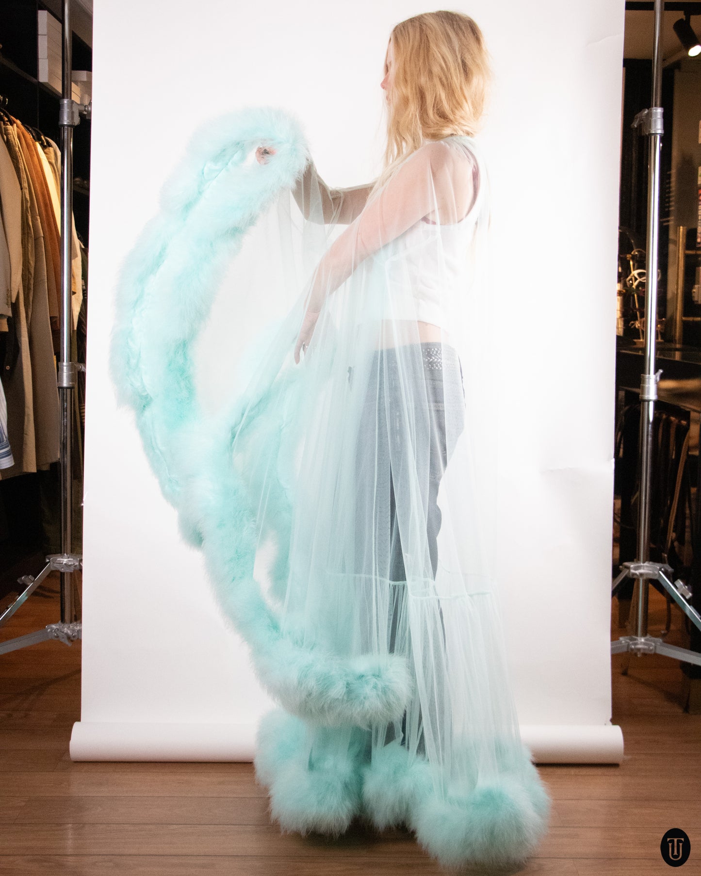 80's Feathered Full Length Robe M