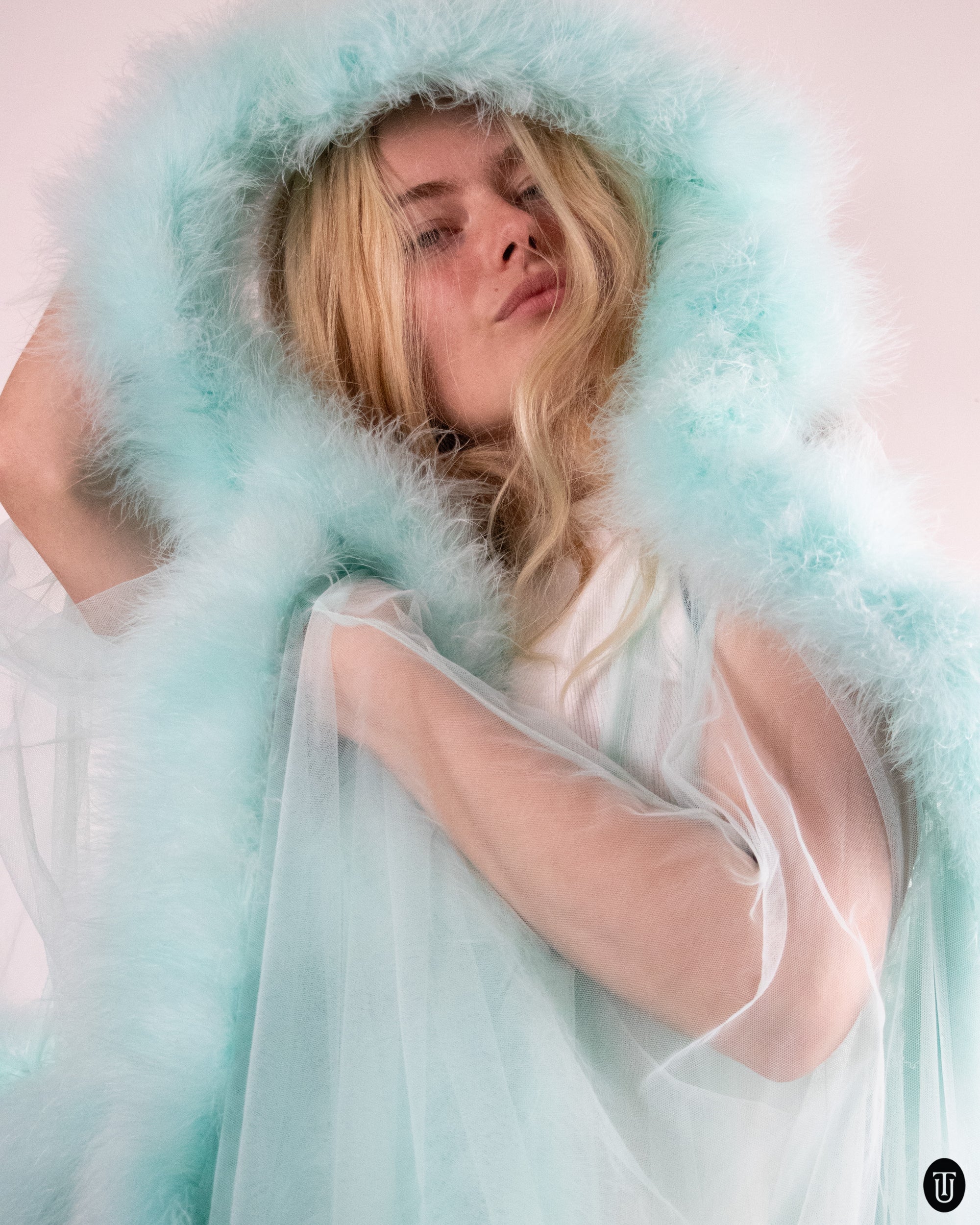 80's Feathered Full Length Robe M